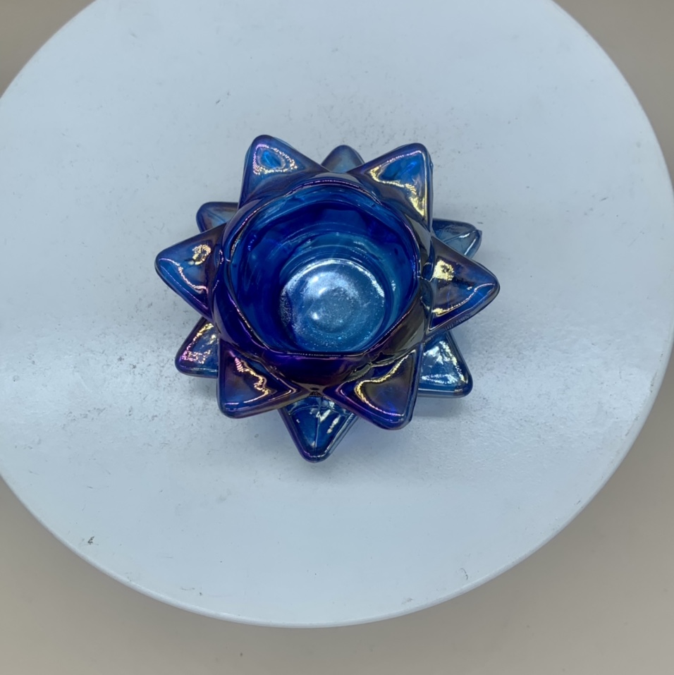 Lotus candle holder