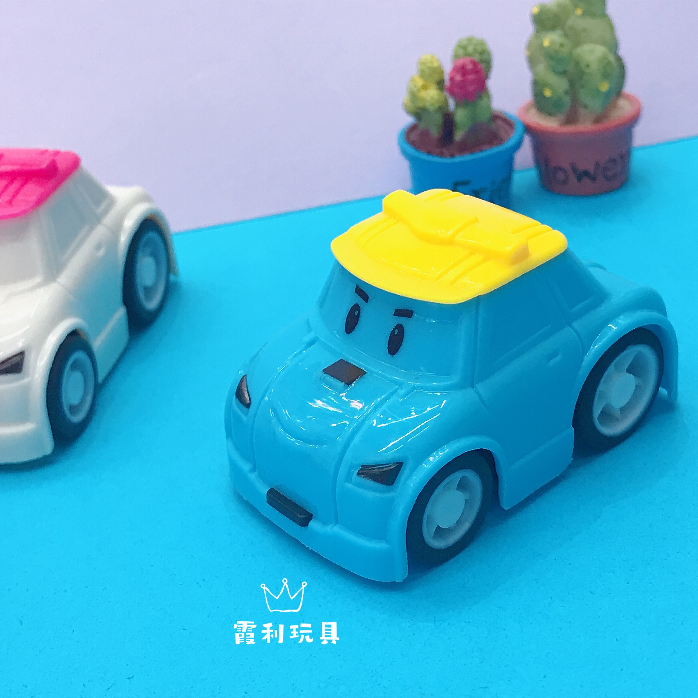 Hats, cartoon tricycle, children's plastic toys, gift gacha details Picture