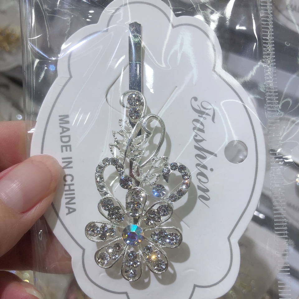 Alloy rhinestone Sun lace clip with a word clip