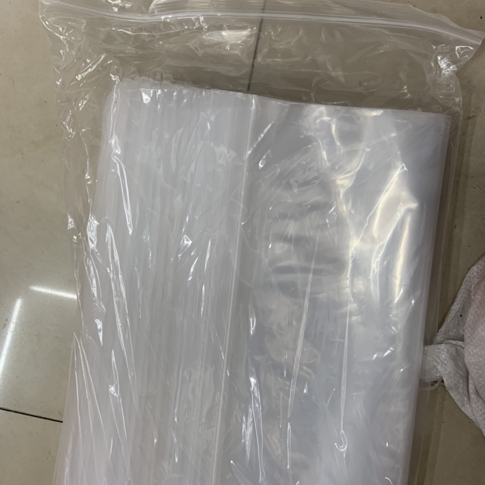 Self-sealing bag: 40*50*12
