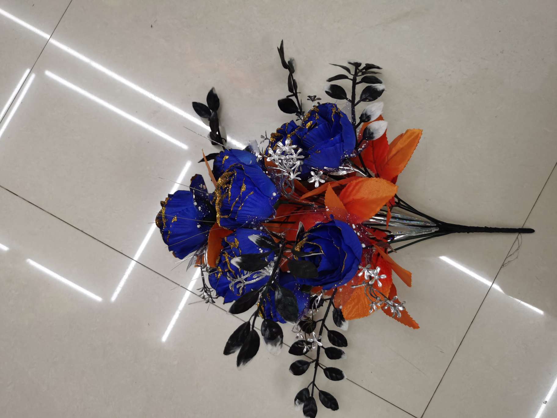 ثمانية ورود زرقاء details Picture
