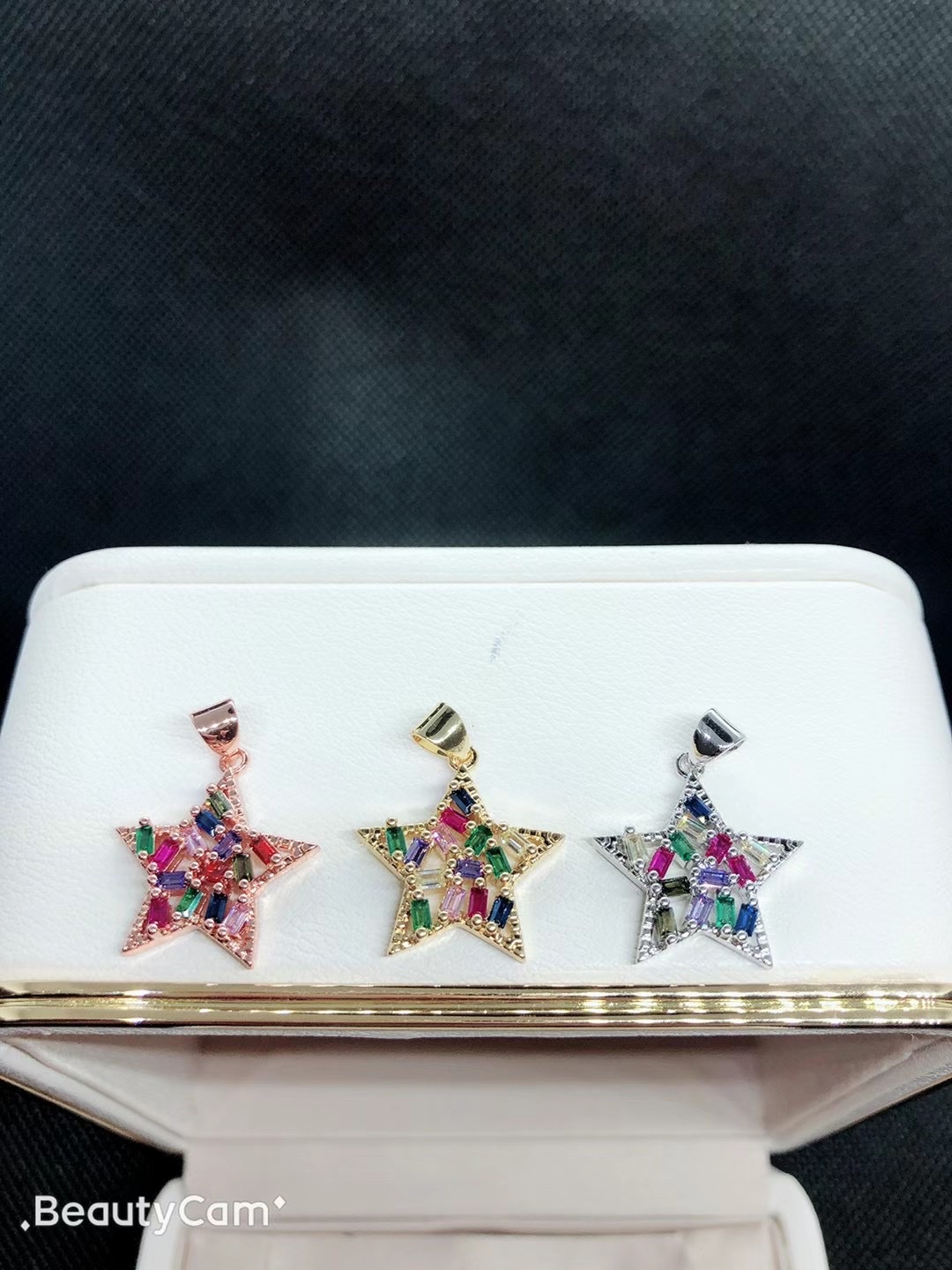 Five-pointed star colored T zirconium pendant Specification image