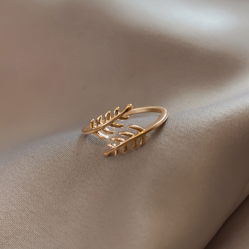High-grade ring female ring niche design light luxury cold fashion personality index finger ring leaf ring 47 thumbnail