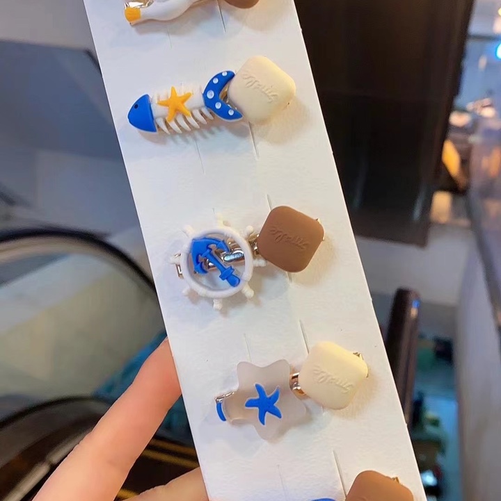 38 Children's Clip