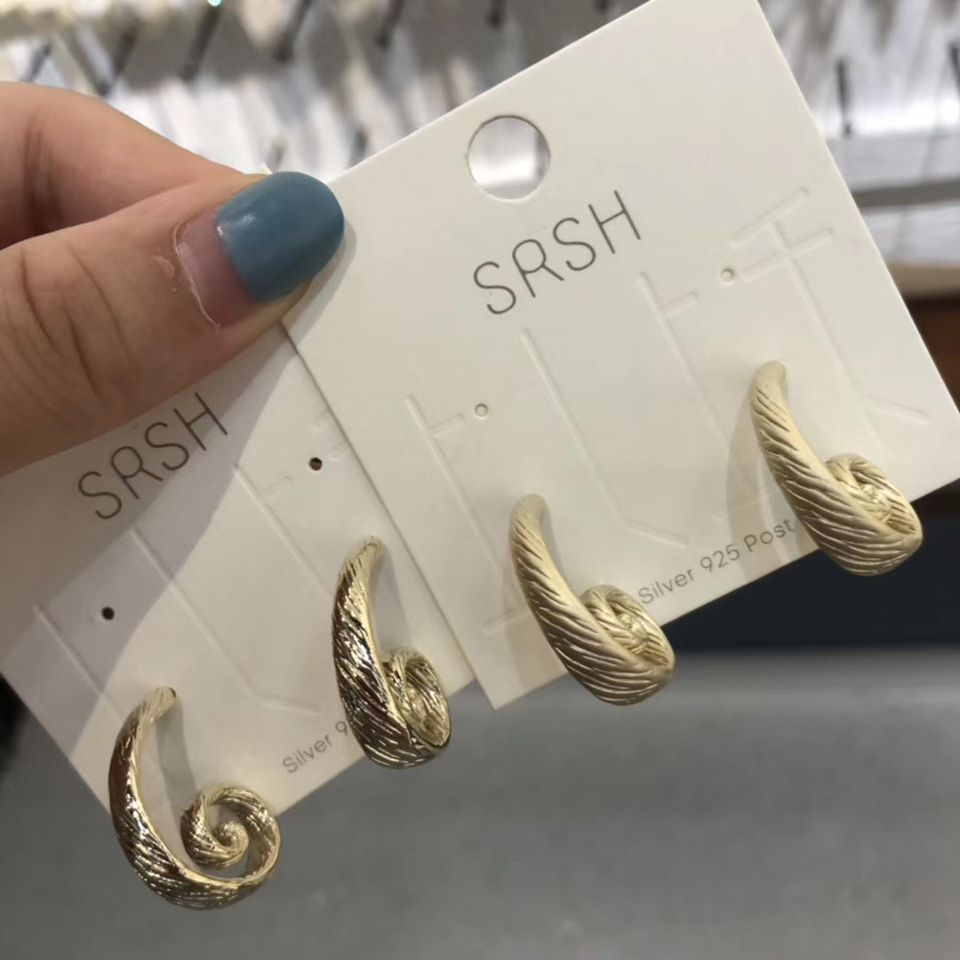 Rabbit Earrings for Women, 2021 New trendy ear studs, cute summer style, personalized earrings, French ear clips, no ear holes 3 details Picture