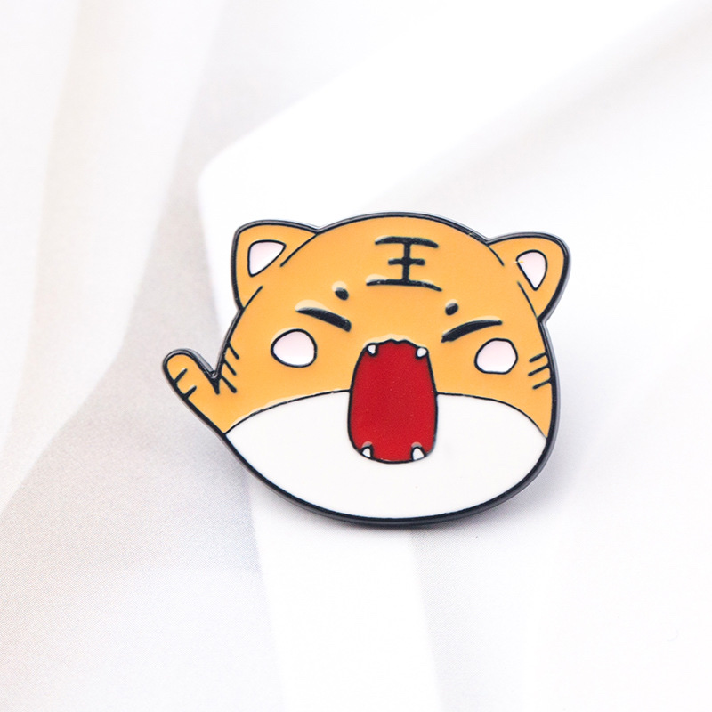 Little tiger brooch, cartoon student, cute Japanese style personality badge, animal button needle, clothes, collar needle bag, as a gift Specification image