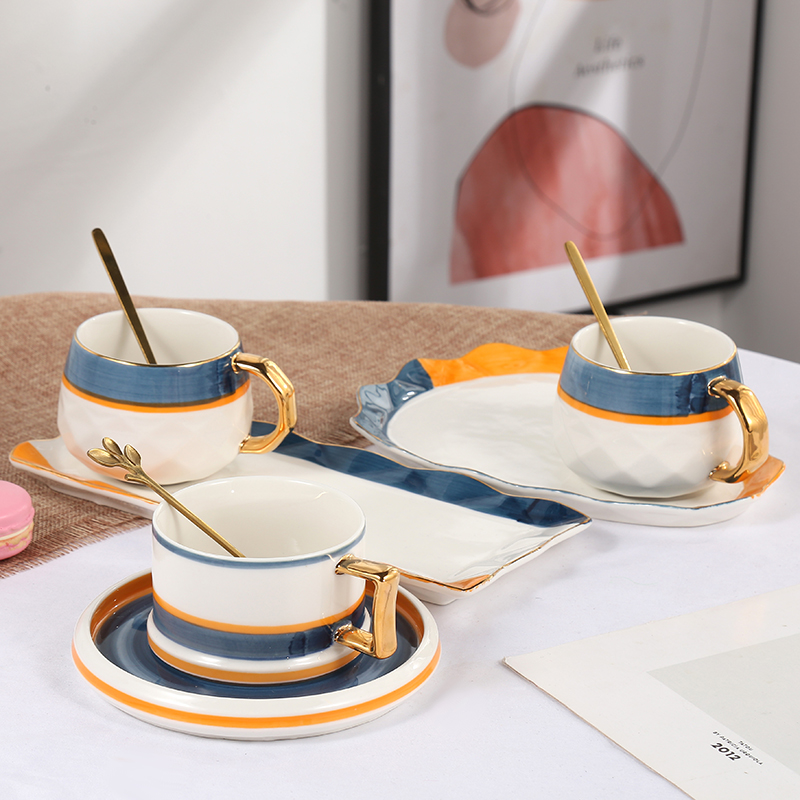 European and American style afternoon tea tableware, two-color large sets of hand-painted coffee cups and plates, office simple coffee cup manufacturer