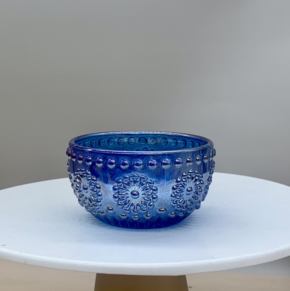 Glass alone 113
