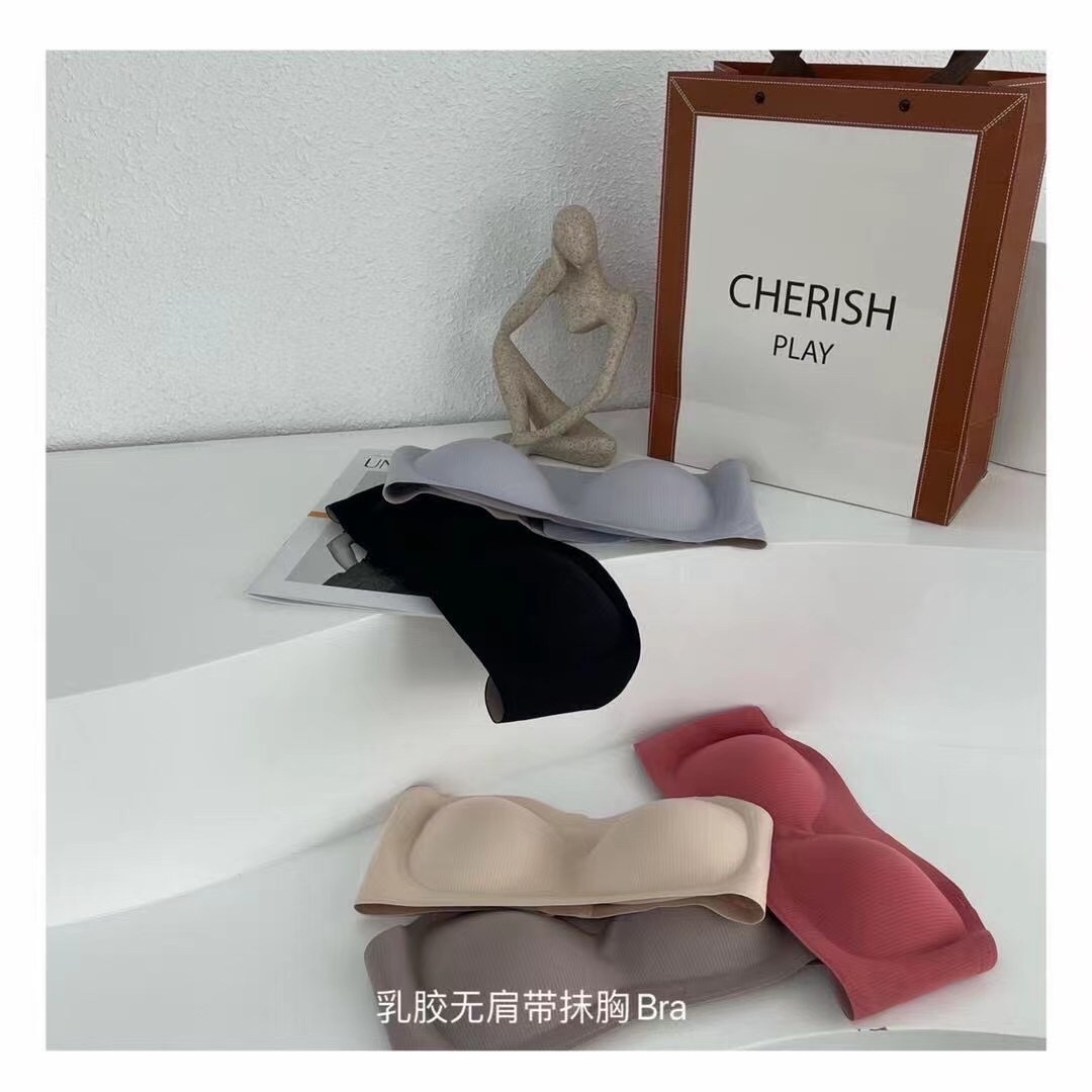 新款无痕无肩带时尚百搭休闲乳胶抹胸女士内衣