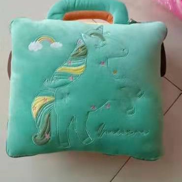 手提独角兽空调被