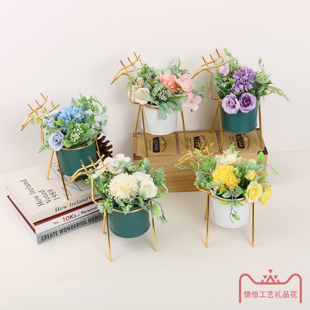 Nuevo hierro forjado ciervo simulaciones florales