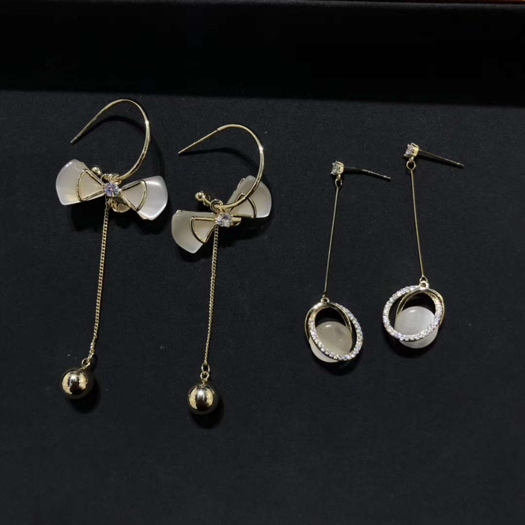 Retro and high-end cat's eye stone elegant earrings for women, 2021 new trendy design, pure silver needle long stud earrings fox Application Scenario