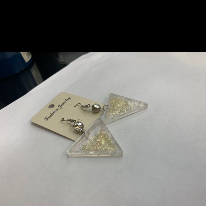 潮流时尚大方设计透明三角形详情图2