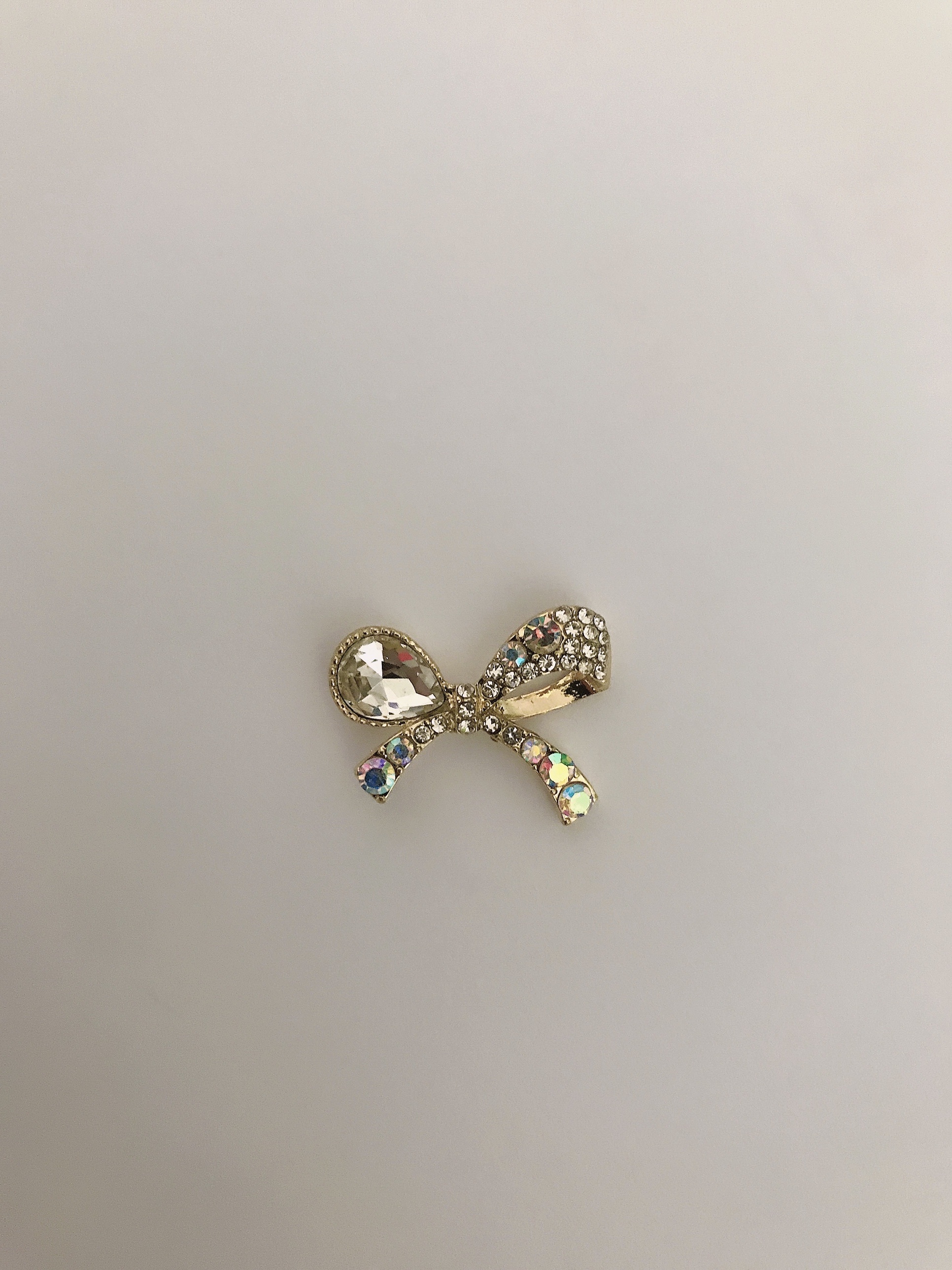 Colorful diamond bow details Picture