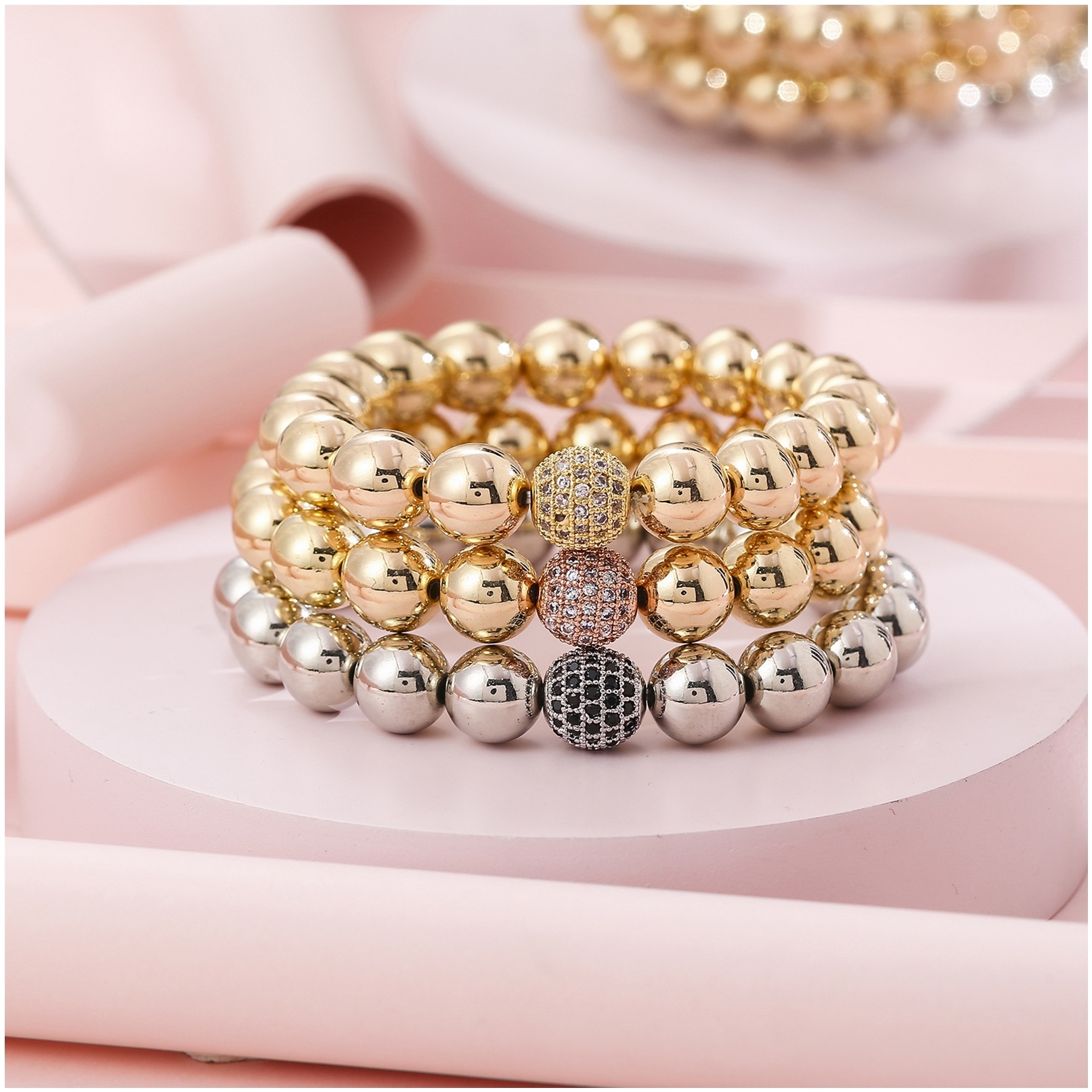 A new and popular CB bracelet with versatile European and American accessories, simple and fashionable, and a trendy bracelet