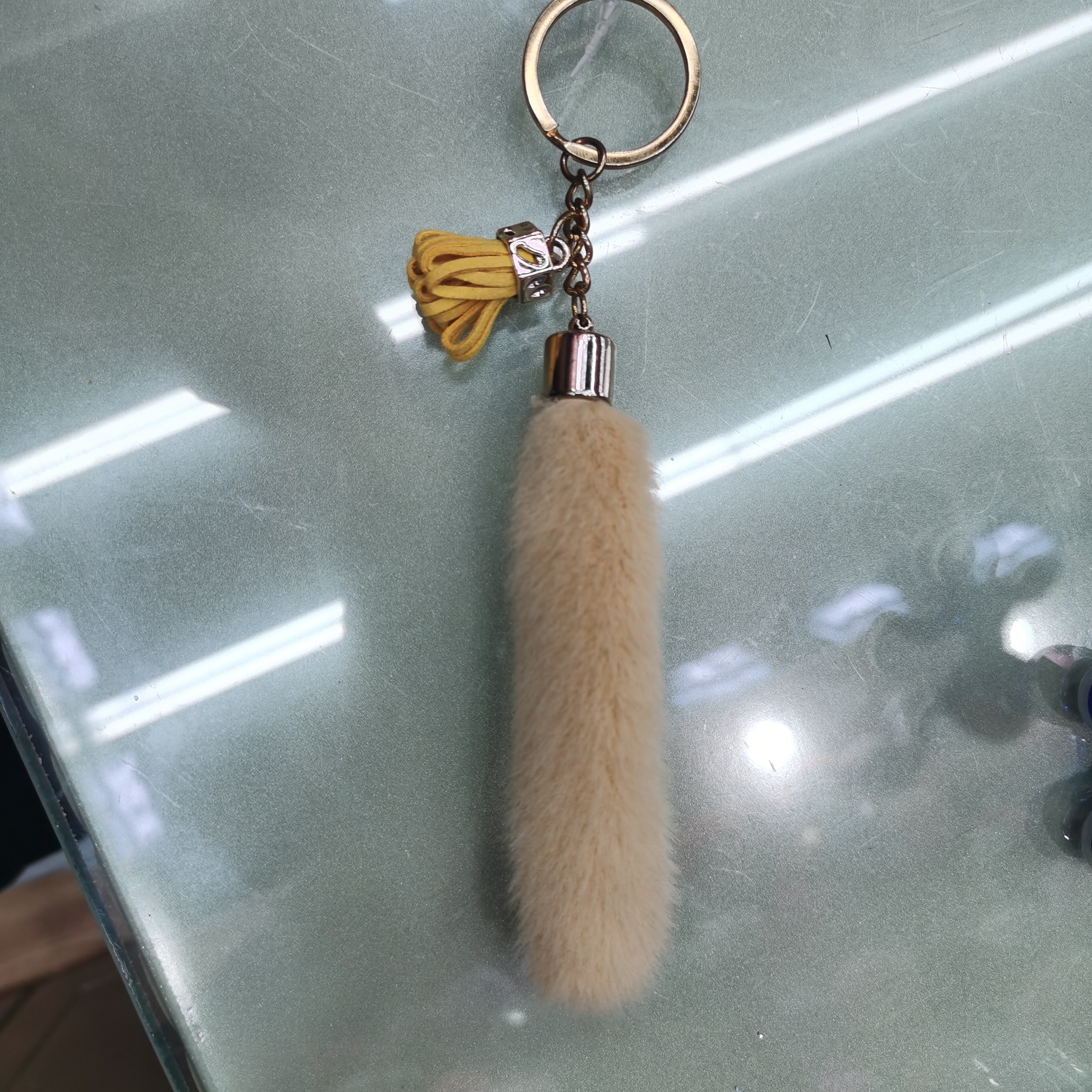 Tail A102 keychain