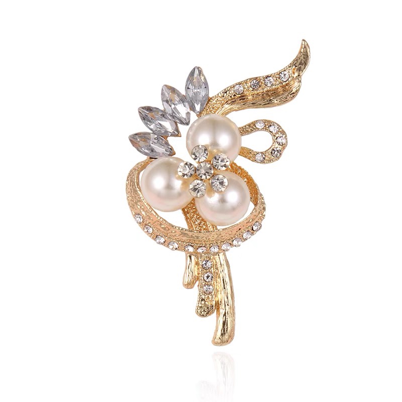 Cyclone pearl brooch