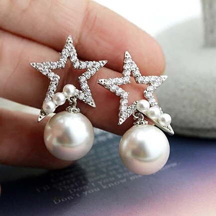 Temperament personality design luxury luxury socialite party essential earrings
