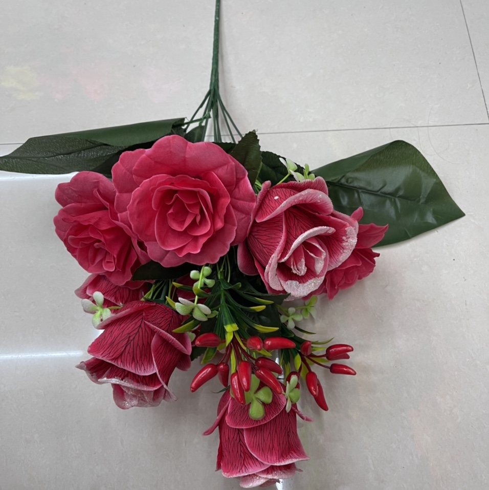 12-head, 2-ear rose