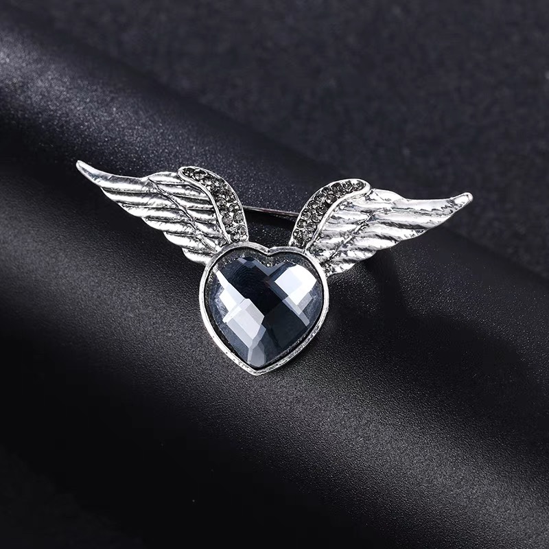 Black zircon Angel Wings brooch