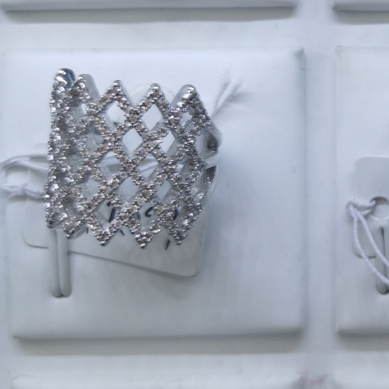 Mesh rings go with everything