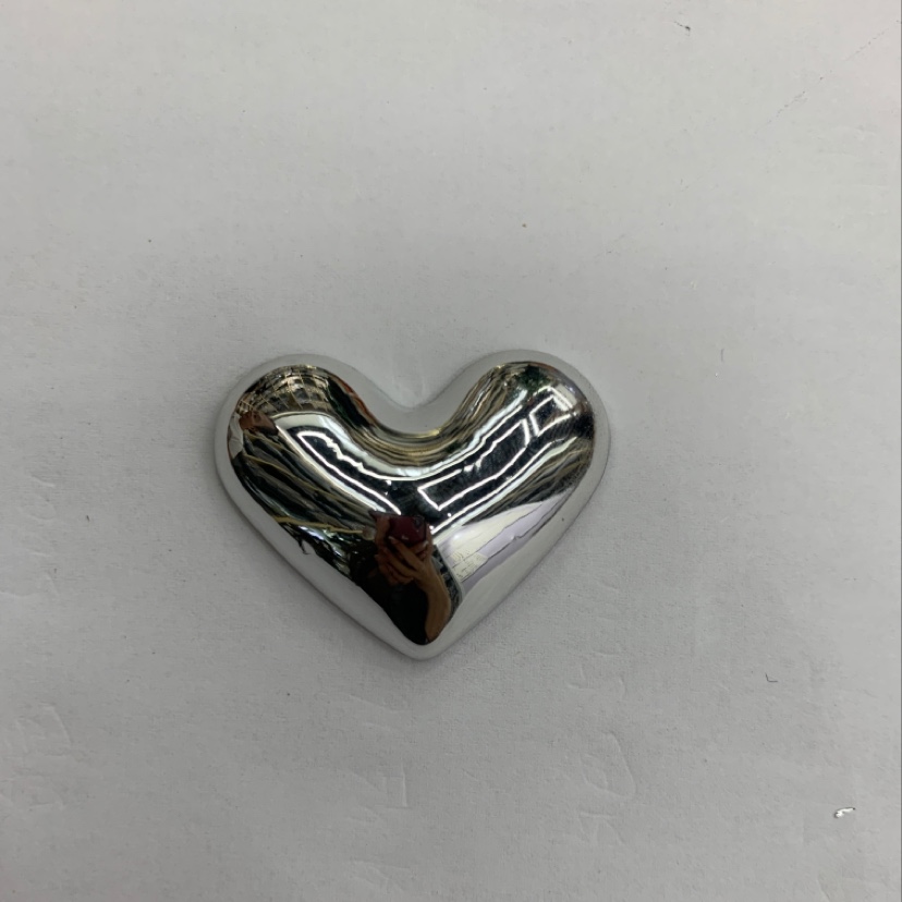 Large silver pearl