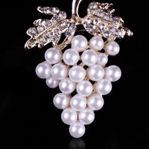 Grape brooch