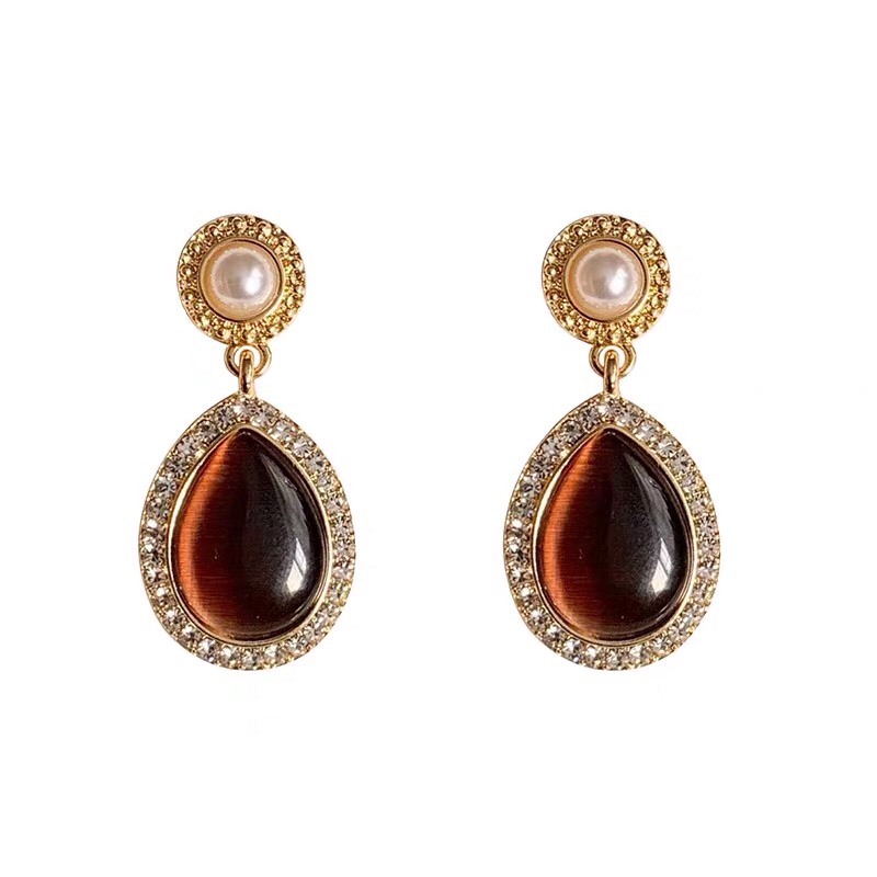 Retro court chic chic Bohemian court earrings
