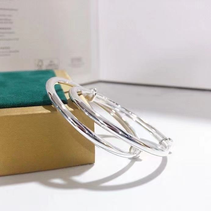 纯银光圈推拉手镯104