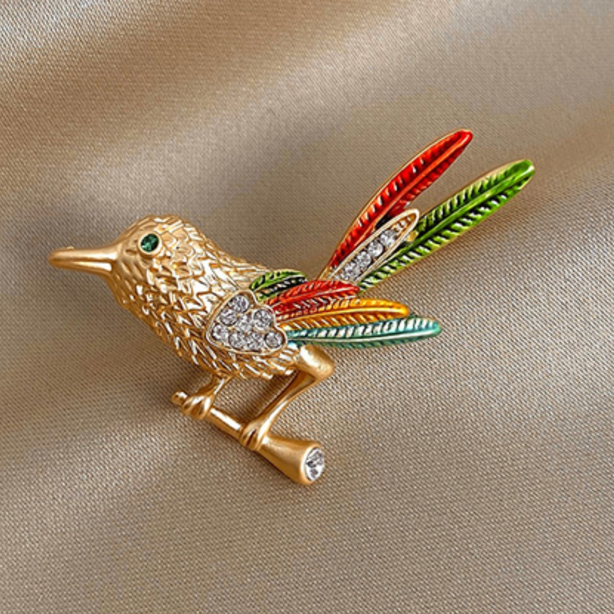 Nice little bird brooch