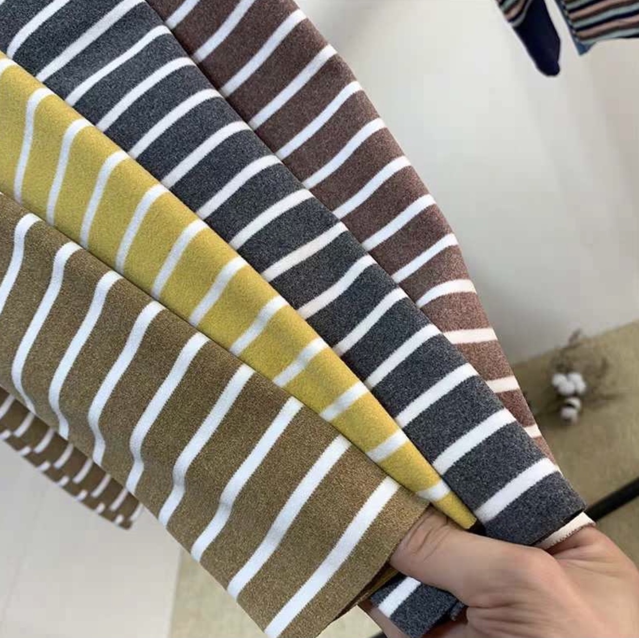新款休闲内衣内搭无痕柔软舒适打底衫长袖上衣25