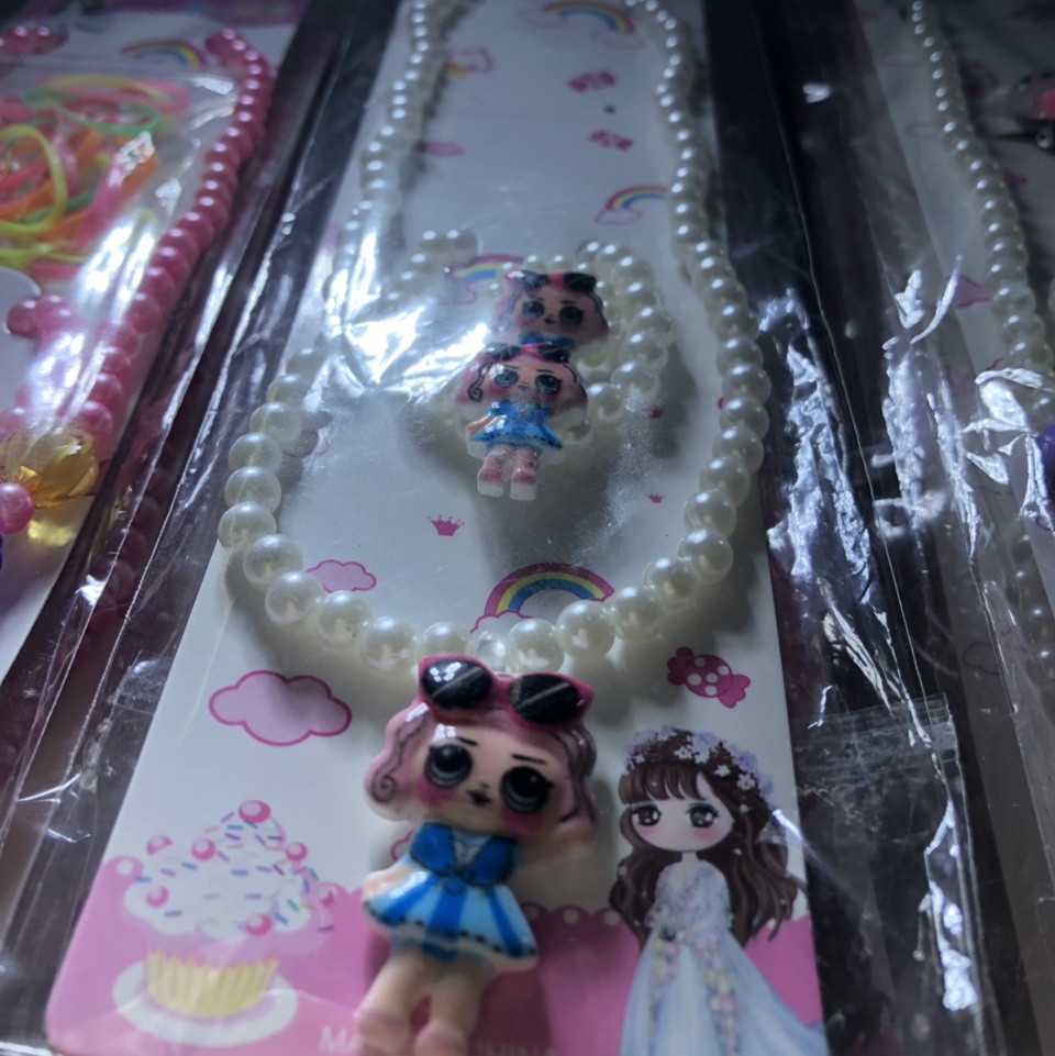 Children's pearl necklace in white