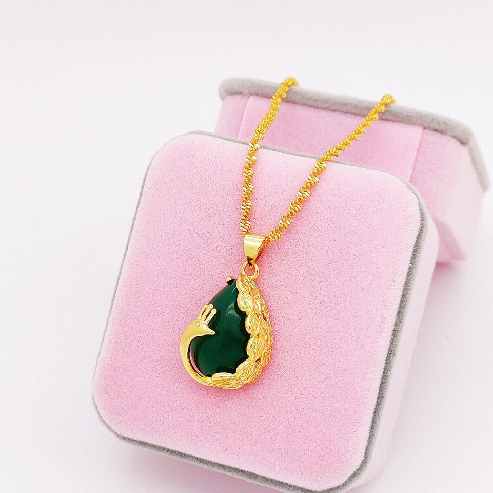 Peacock drops jade pendant