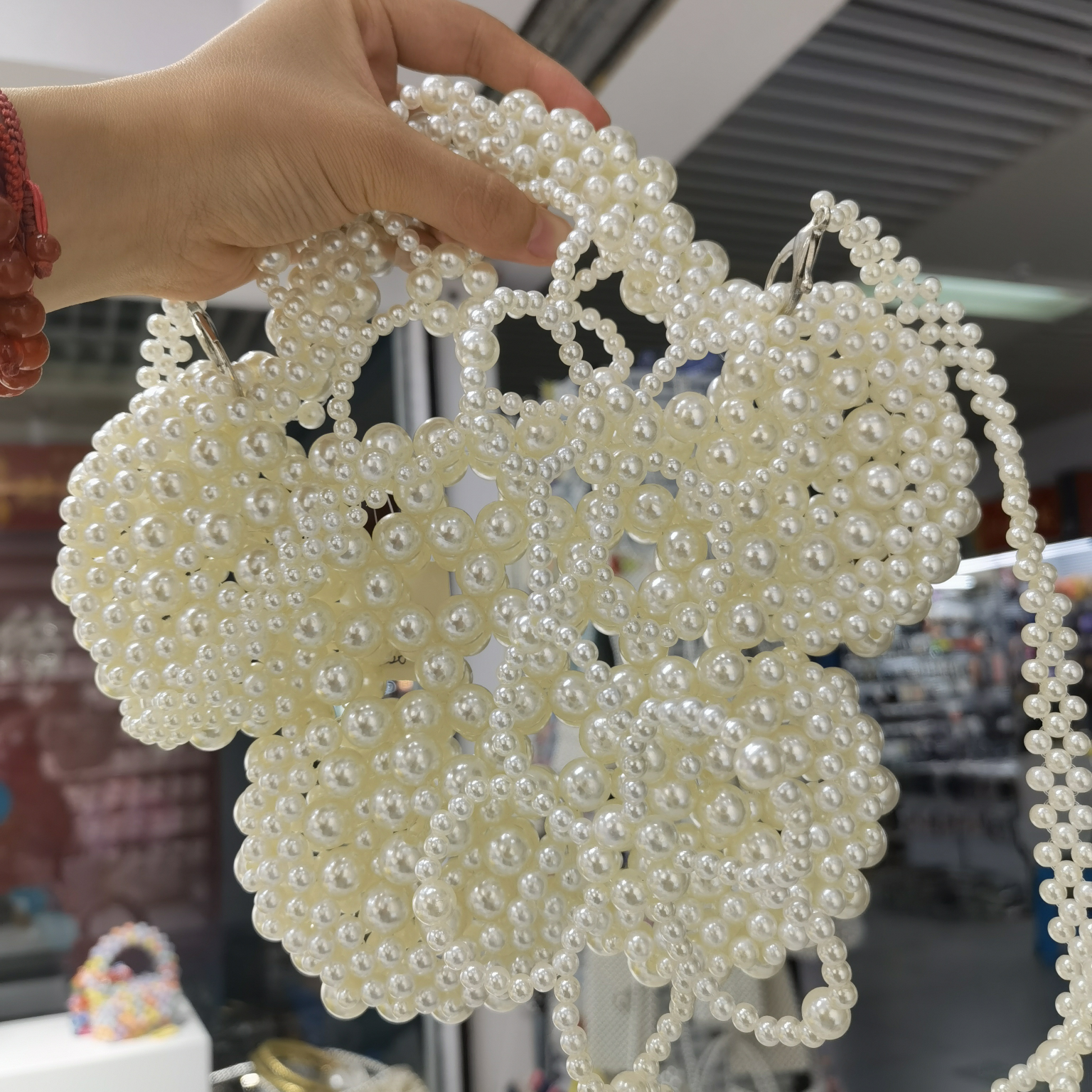 Super popular small women's bag Summer versatile 2021 New trendy pearl crossbody bag, niche design hand-held small square bag 32