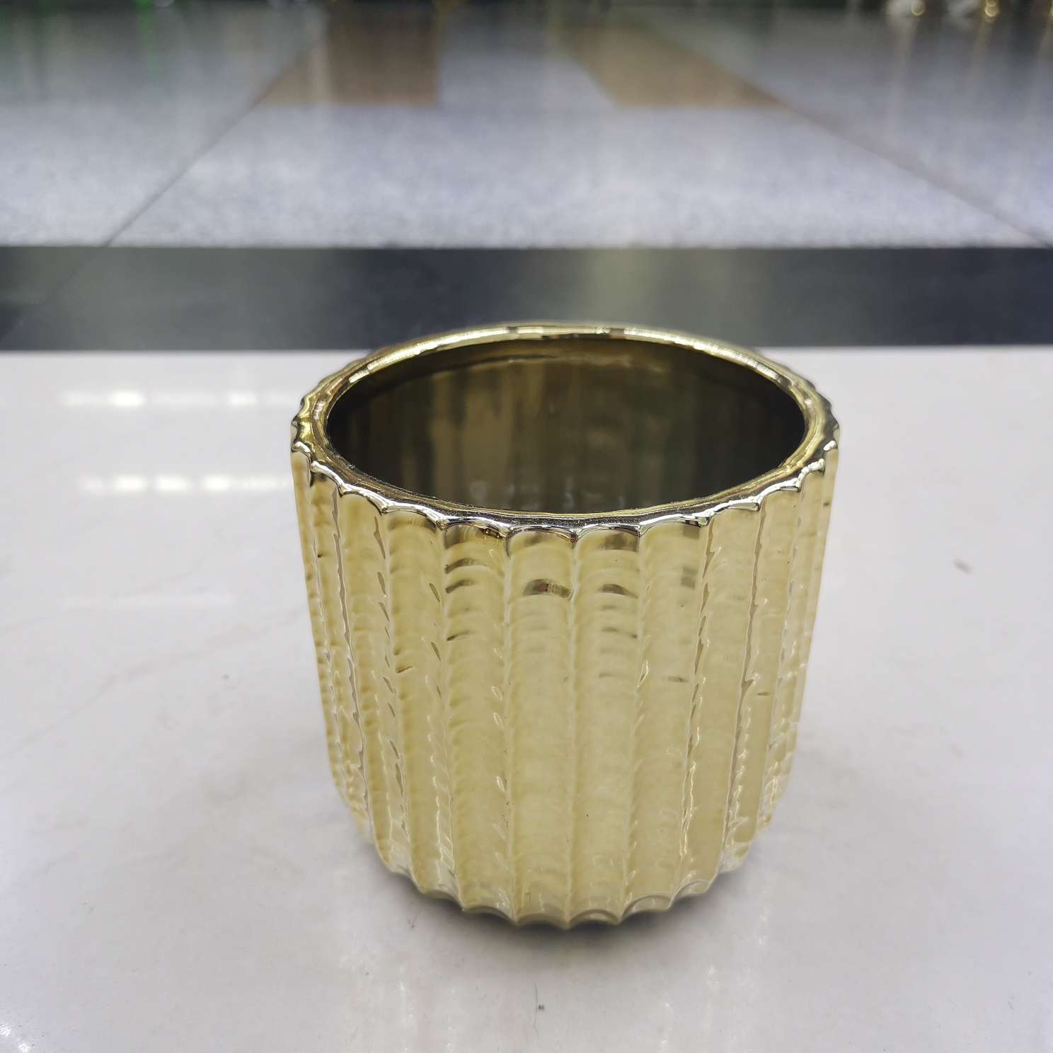 竖棱电镀陶瓷花盆 陶瓷花盆 家居摆件 电镀花盆