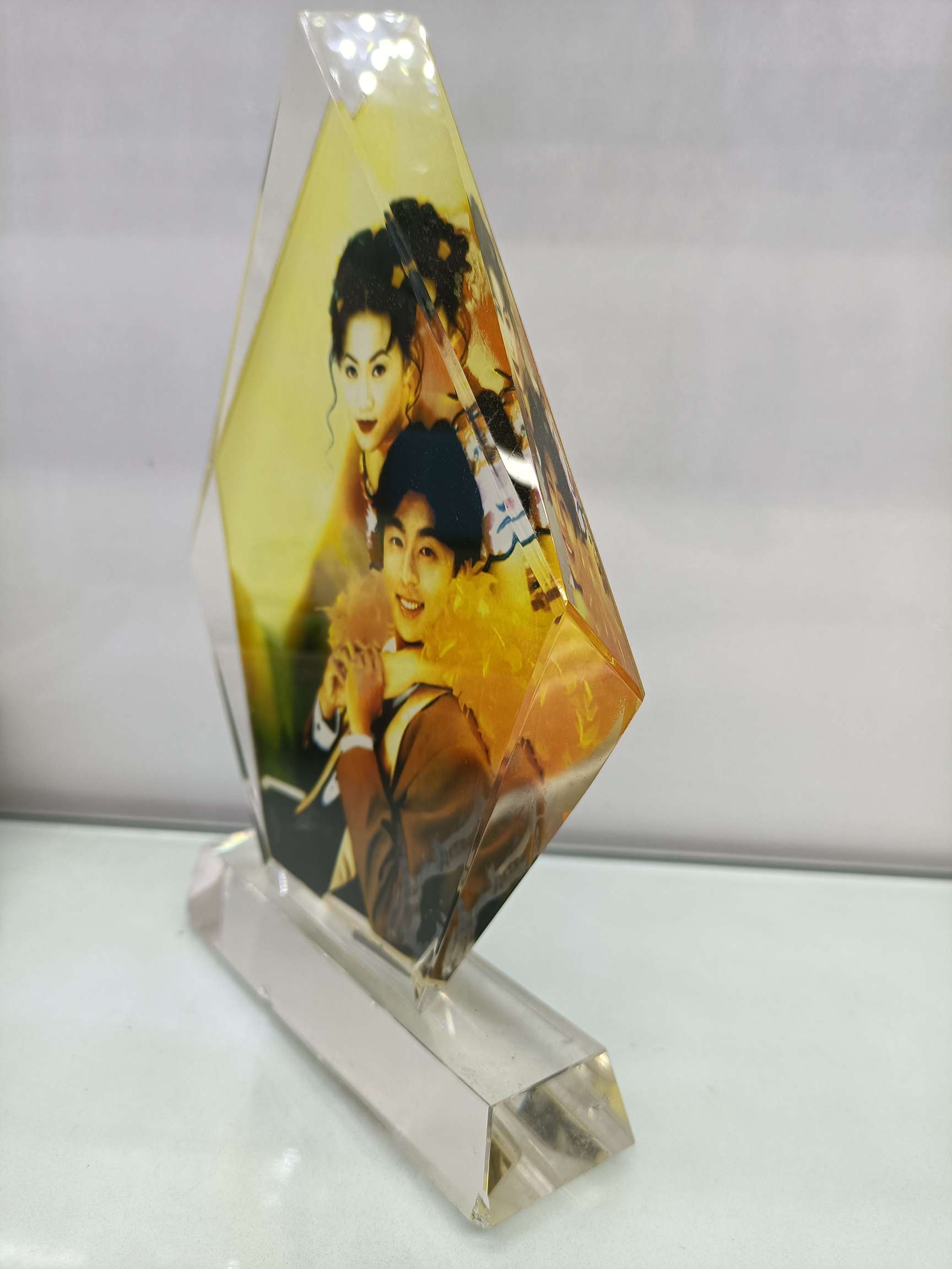 Cristal color alien iceberg pantalla 2 details Picture