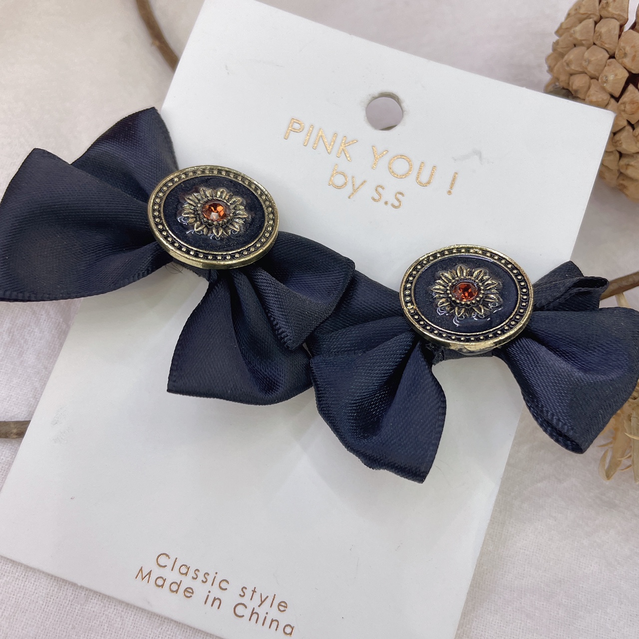 Korean version of heavy industry allergy Europe and the United States fashion exaggerated autumn and winter bow earrings long earrings earrings thumbnail