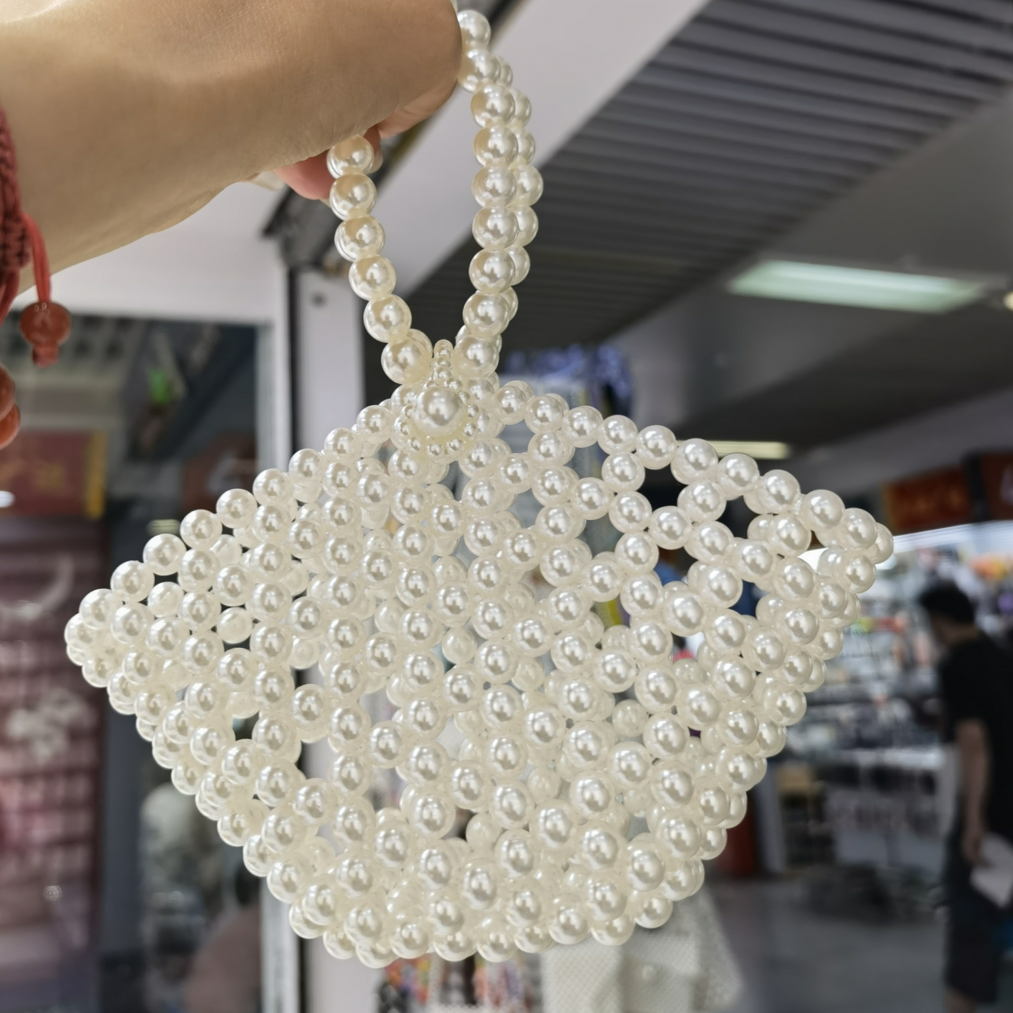 Super popular small women's bag summer versatile 2021 New trendy pearl crossbody bag, niche design hand-held small square bag 40