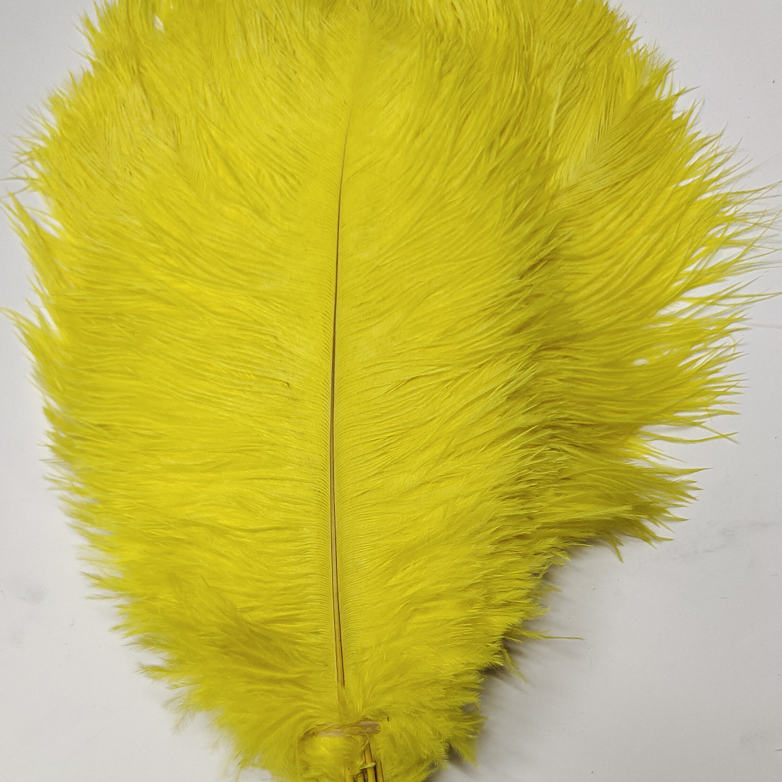 Ostrich feathers 55-60 cm yellow