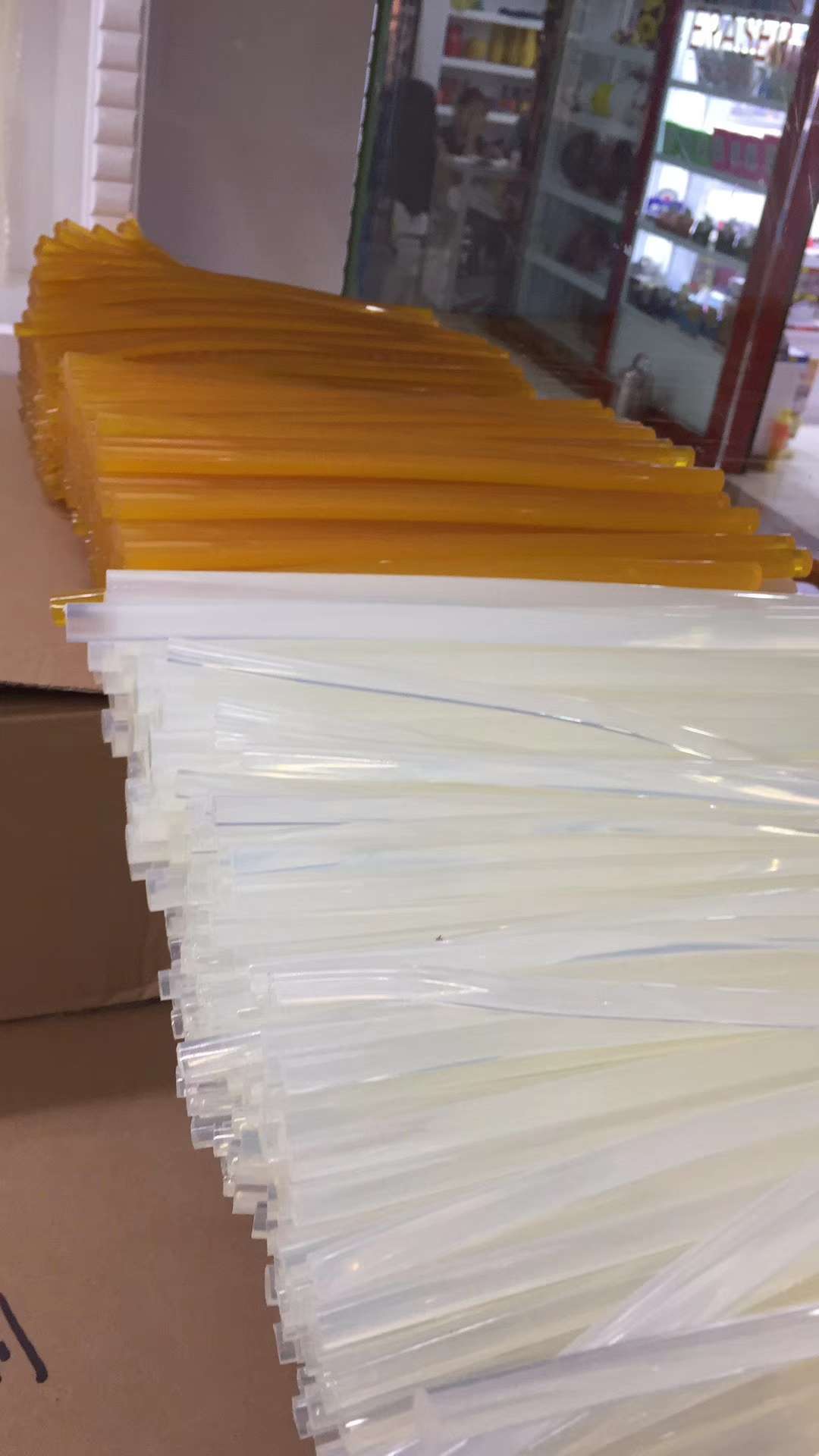 205 High-viscosity transparent hot melt adhesive stick, 7*270mm Specification image