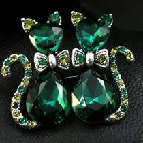 Twin Fox brooch