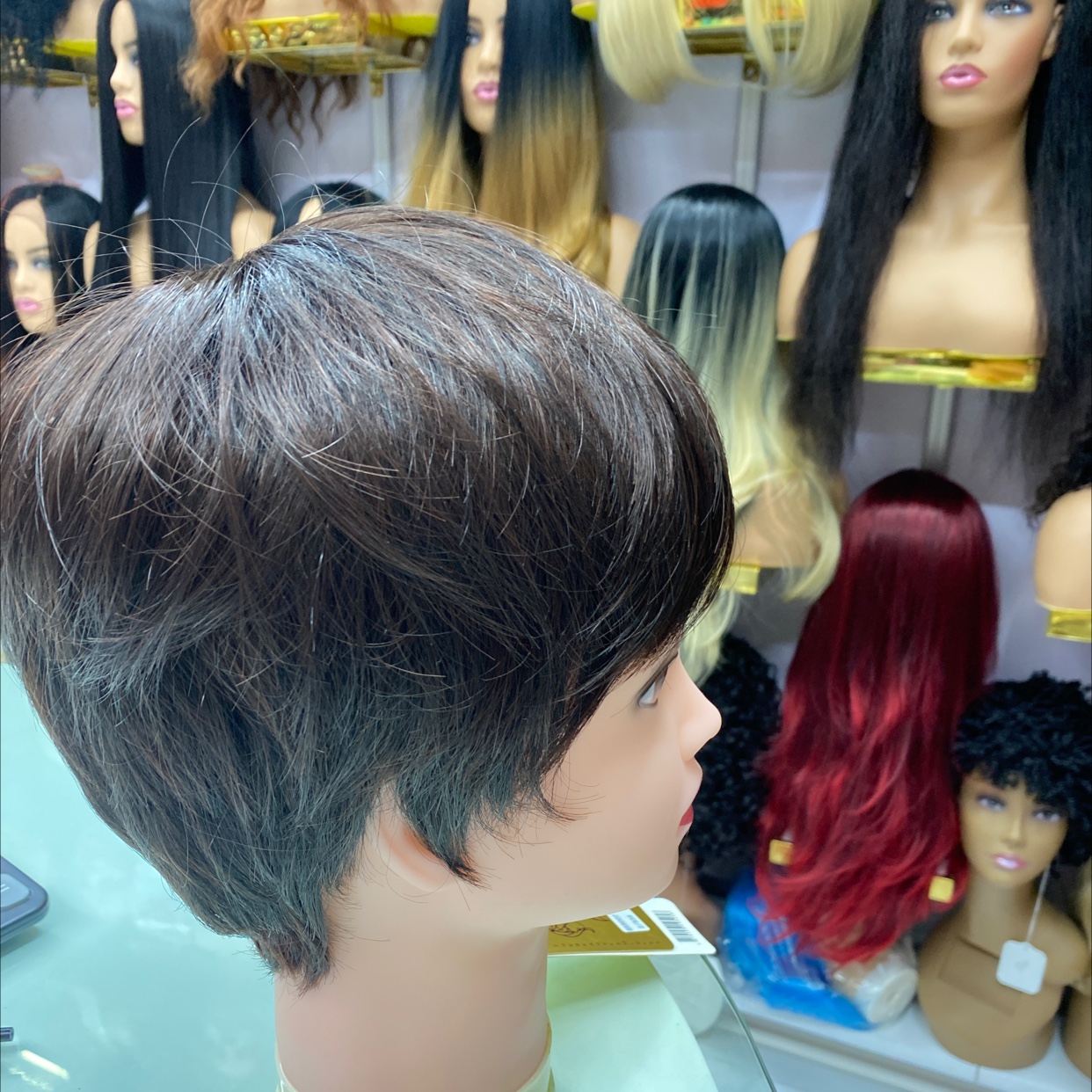 Short straight hair Specification image