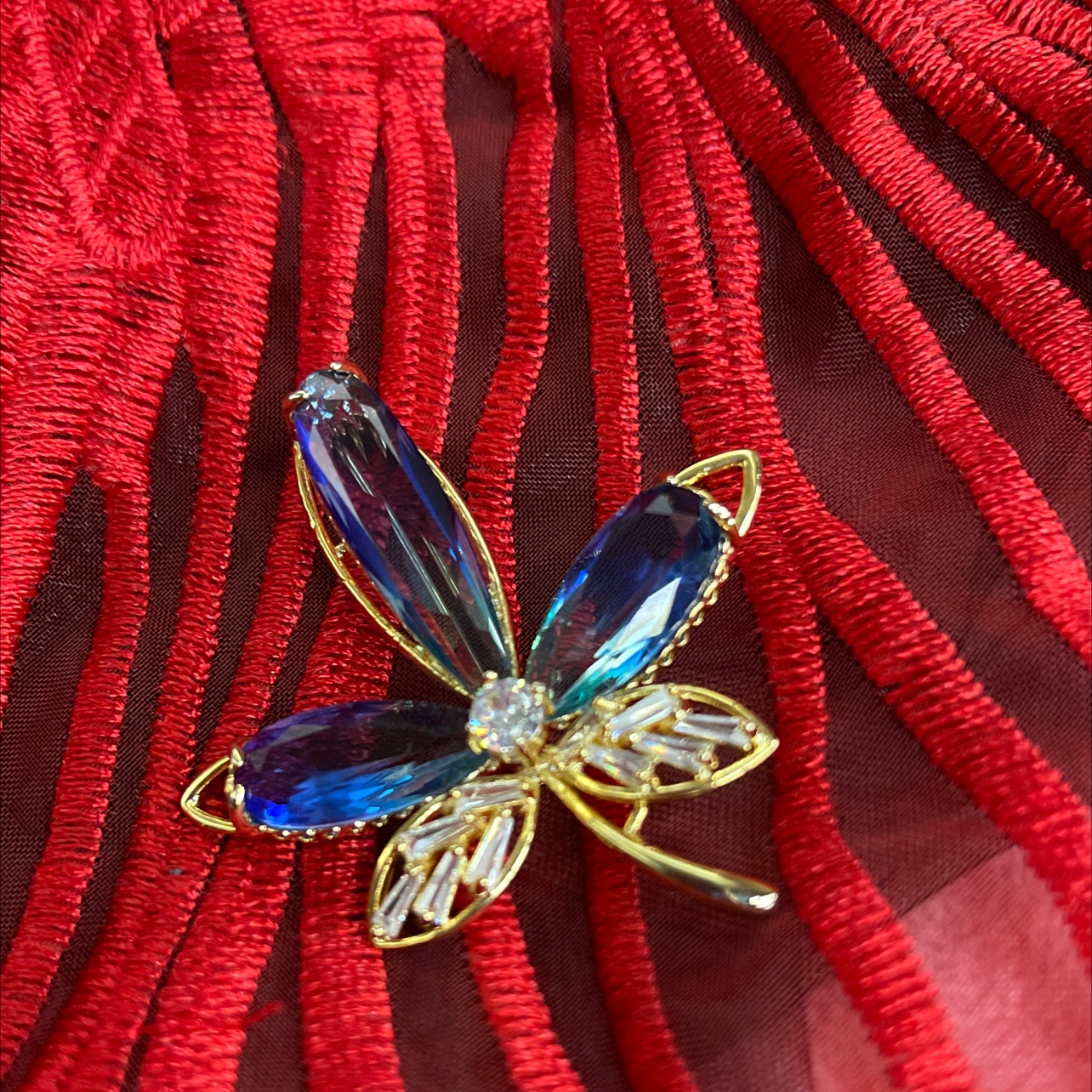 Clear Crystal Leaf Petal Brooch 6