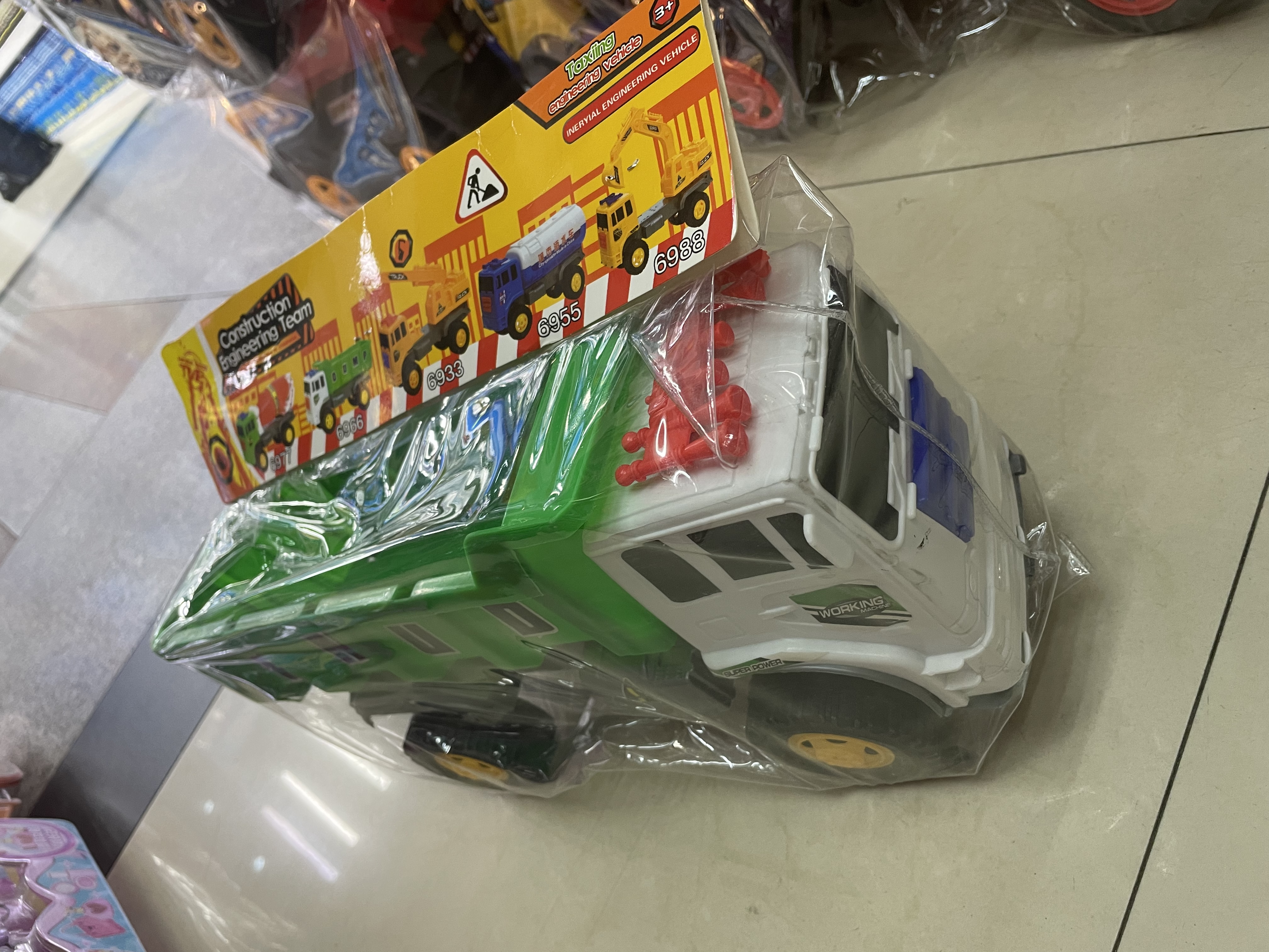 塑料玩具工程车袋卡装详情图3