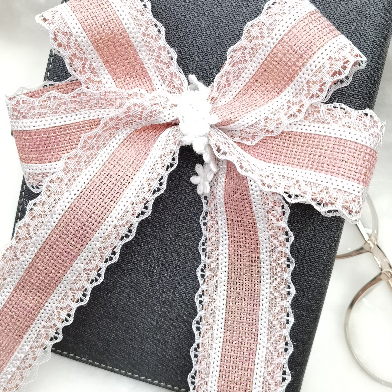 Gold thread hemp lace, DIY making, Christmas, toys, clothing, craft, festival, jewelry, stationery, cards, packaging, all kinds of factory products can be equipped with xx