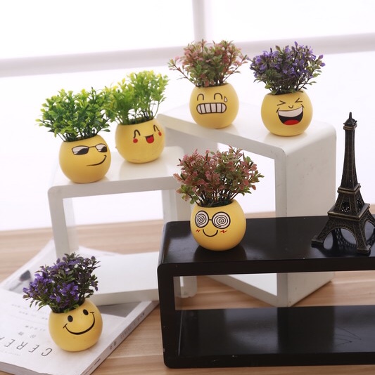 Nueva serie de dibujos animados smiley face small bottle set