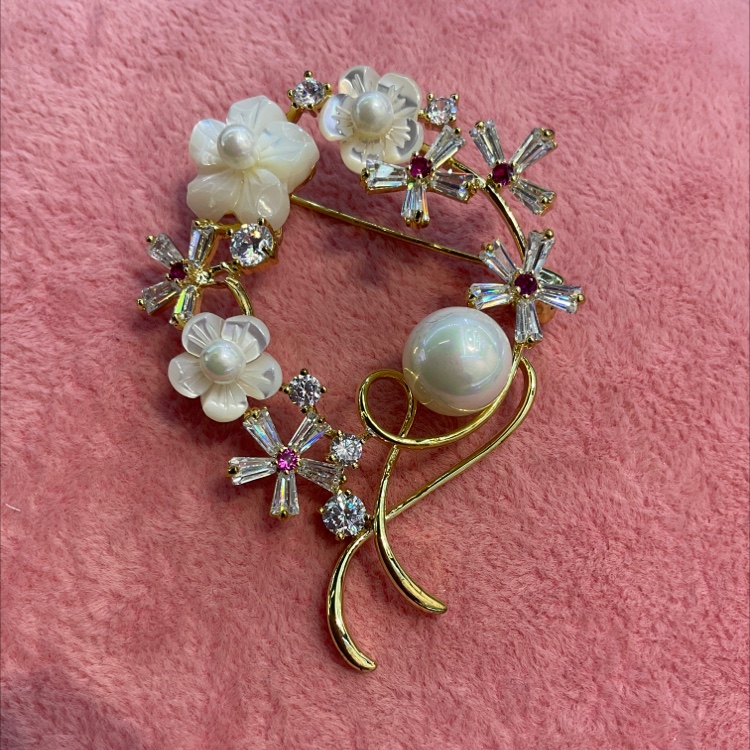 Shell flower brooch Corsage women accessories Luxury atmosphere fashion everything 5