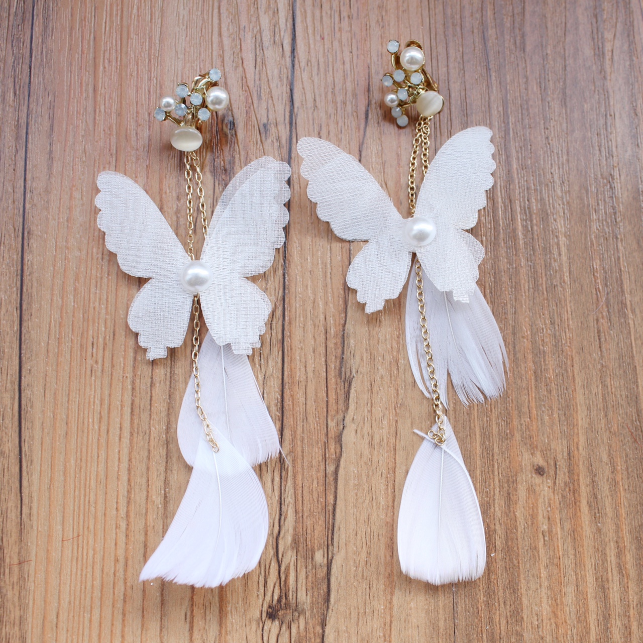 Blue jewelry, white gauze butterfly feather earrings, super fairy-like and super beautiful pendant earrings