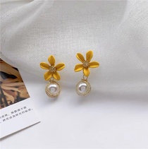 Classical sweet flower design creative fashion niche western girl earrings