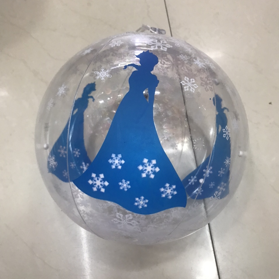 22-inch snowflake balls